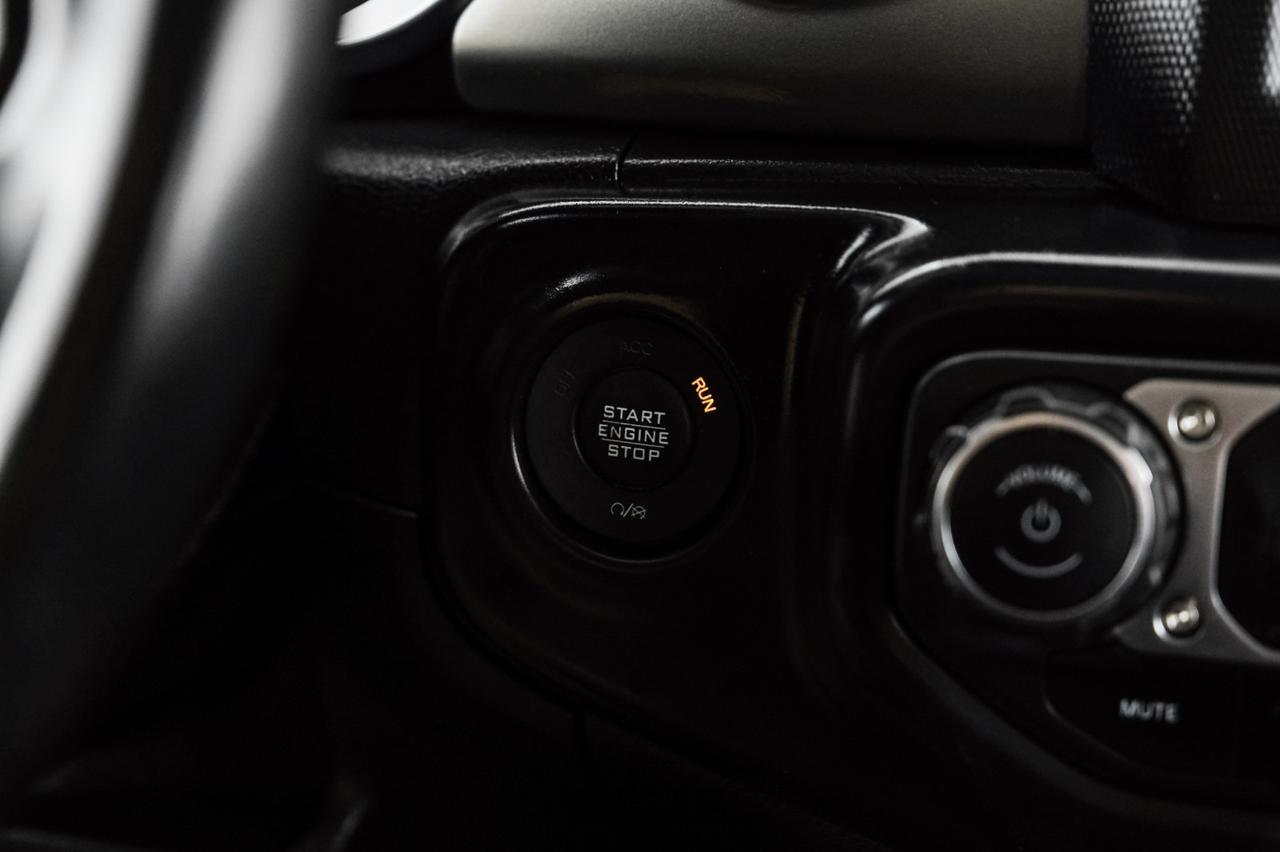 2018 Jeep Wrangler UNLIMITED SPORT 4WD AUTOMATIC SOFT TOP CONVERTIBLE REAR CAMERA K Carrollton TX
