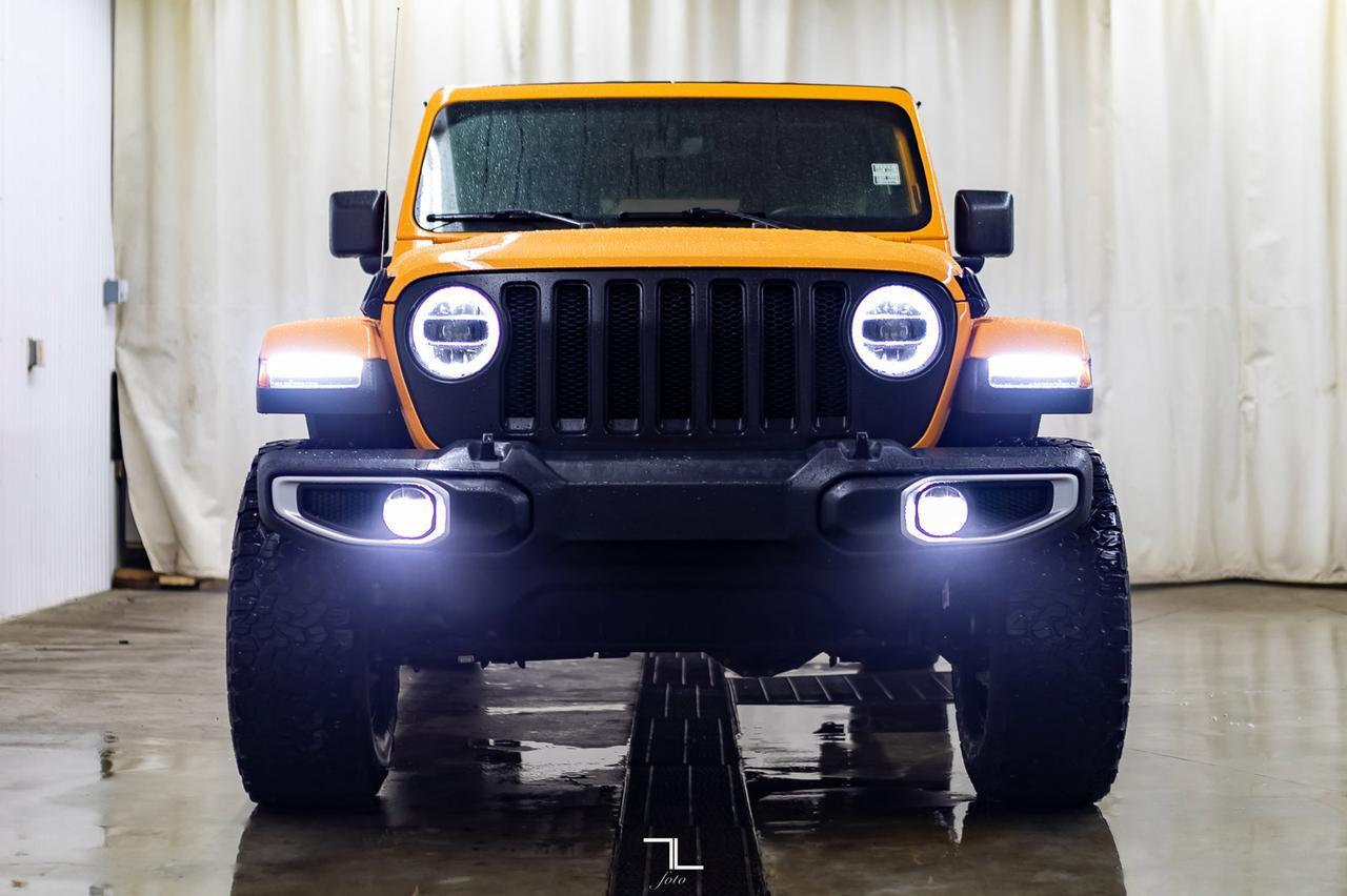 2018 Jeep Wrangler Unlimited 4x4 Sahara Leather Nav BCam Lift Red Deer AB