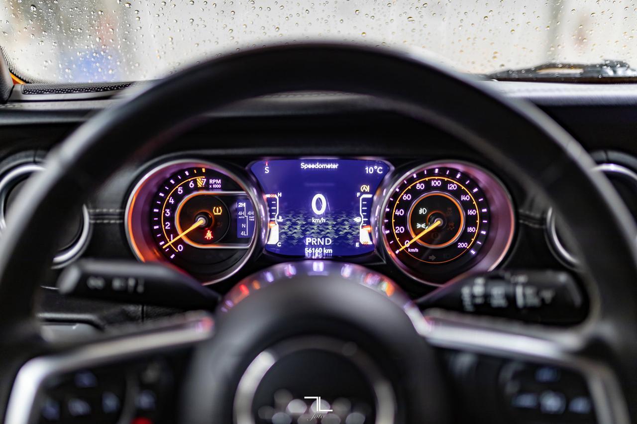 2018 Jeep Wrangler Unlimited 4x4 Sahara Leather Nav BCam Lift Red Deer AB