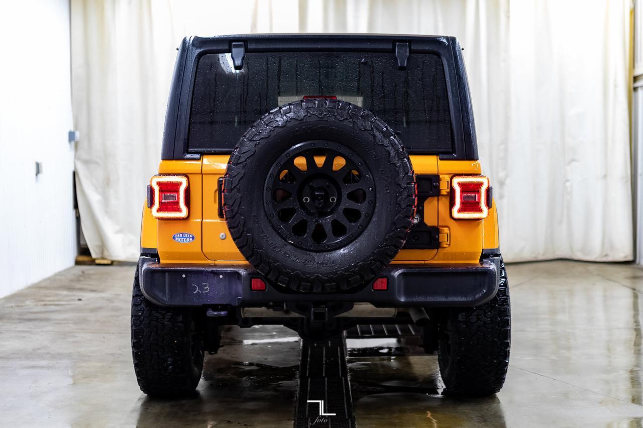 2018 Jeep Wrangler Unlimited 4x4 Sahara Leather Nav BCam Lift Red Deer AB