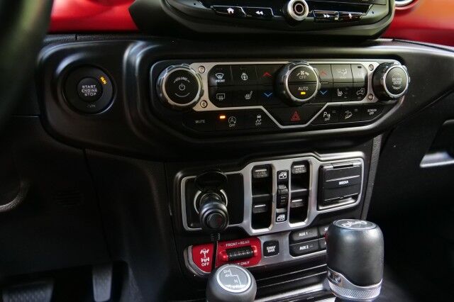 2018 Jeep Wrangler Unlimited Rubicon 4X4 / $15K IN UPGRADES / Leather Seats! High Point NC