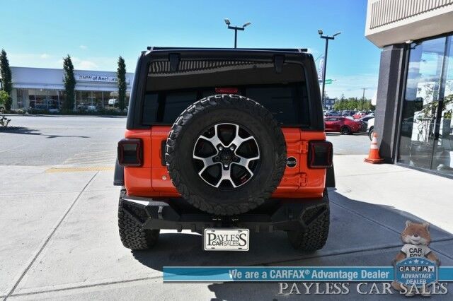 2018 Jeep Wrangler Unlimited Rubicon / 4X4 / Cold Weather Group / Auto Start / Heated Seats & Steering Wheel / Apple CarPlay & Android Auto / Back Up Camera / LED Lights / OEDRO Bumpers & Running Boards / Luggag Rack / Tow Pkg Anchorage AK