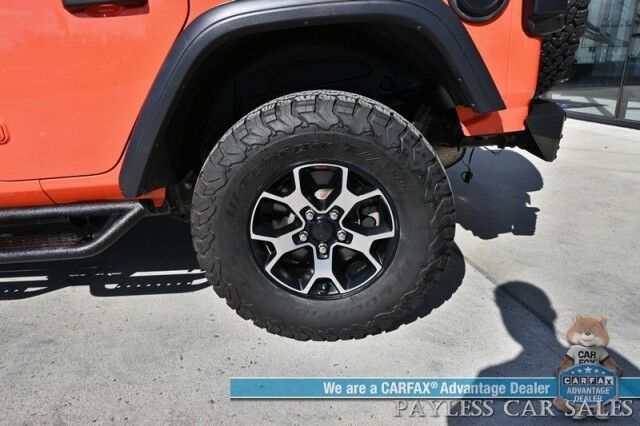 2018 Jeep Wrangler Unlimited Rubicon / 4X4 / Cold Weather Group / Auto Start / Heated Seats & Steering Wheel / Apple CarPlay & Android Auto / Back Up Camera / LED Lights / OEDRO Bumpers & Running Boards / Luggag Rack / Tow Pkg Anchorage AK
