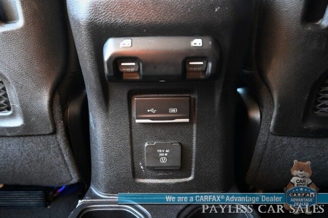 2018 Jeep Wrangler Unlimited Rubicon / 4X4 / Cold Weather Group / Auto Start / Heated Seats & Steering Wheel / Apple CarPlay & Android Auto / Back Up Camera / LED Lights / OEDRO Bumpers & Running Boards / Luggag Rack / Tow Pkg Anchorage AK