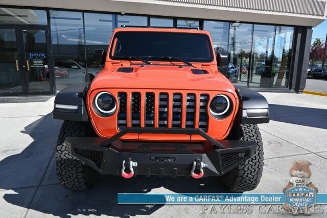 2018 Jeep Wrangler Unlimited Rubicon / 4X4 / Cold Weather Group / Auto Start / Heated Seats & Steering Wheel / Apple CarPlay & Android Auto / Back Up Camera / LED Lights / OEDRO Bumpers & Running Boards / Luggag Rack / Tow Pkg Anchorage AK