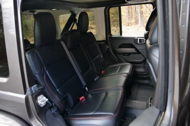 2018 Jeep Wrangler Unlimited Rubicon 4X4 / Steel Bumper Group / Heated Seats! High Point NC