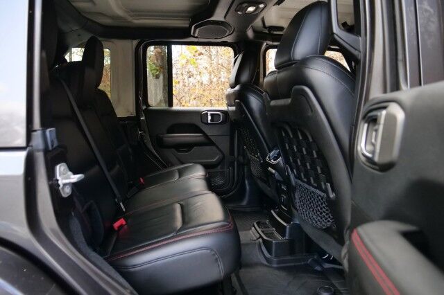 2018 Jeep Wrangler Unlimited Rubicon 4X4 / Steel Bumper Group / Heated Seats! High Point NC