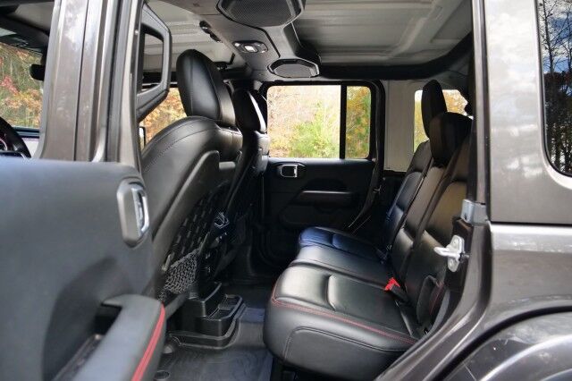 2018 Jeep Wrangler Unlimited Rubicon 4X4 / Steel Bumper Group / Heated Seats! High Point NC