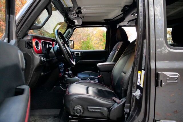 2018 Jeep Wrangler Unlimited Rubicon 4X4 / Steel Bumper Group / Heated Seats! High Point NC