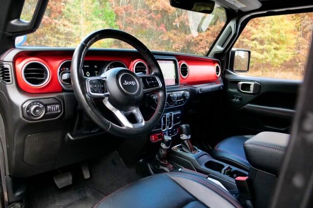 2018 Jeep Wrangler Unlimited Rubicon 4X4 / Steel Bumper Group / Heated Seats! High Point NC