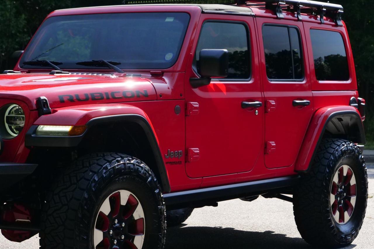 2018 Jeep Wrangler Unlimited Rubicon 4X4 / UPGRADES / Heated Leather Seats! High Point NC