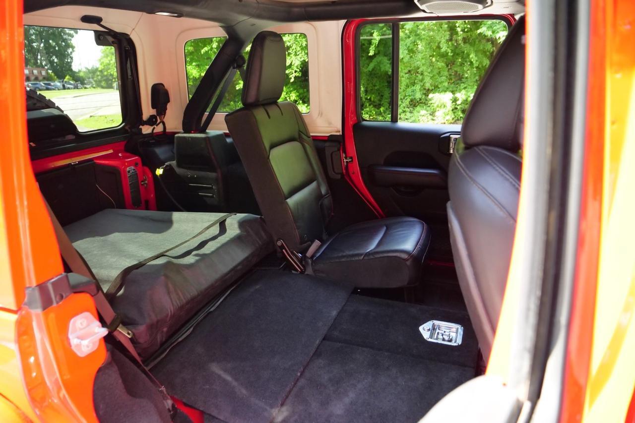 2018 Jeep Wrangler Unlimited Rubicon 4X4 / UPGRADES / Heated Leather Seats! High Point NC
