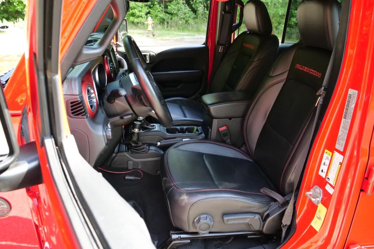 2018 Jeep Wrangler Unlimited Rubicon 4X4 / UPGRADES / Heated Leather Seats! High Point NC