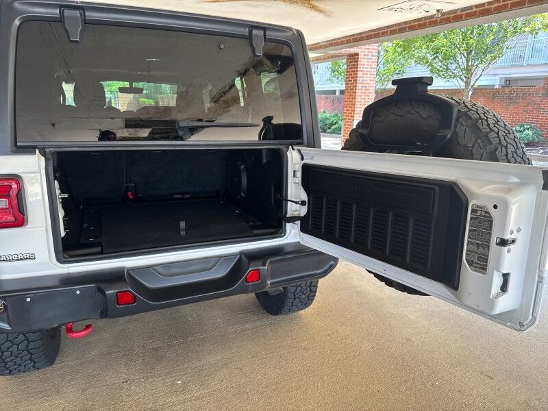 2018 Jeep Wrangler Unlimited Rubicon AWD/4WD w/ Electronic Infotainment System Group Arlington VA