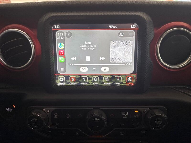 2018 Jeep Wrangler Unlimited Rubicon AWD/4WD w/ Electronic Infotainment System Group Arlington VA