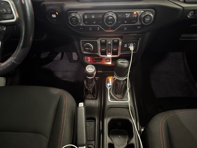 2018 Jeep Wrangler Unlimited Rubicon AWD/4WD w/ Electronic Infotainment System Group Arlington VA