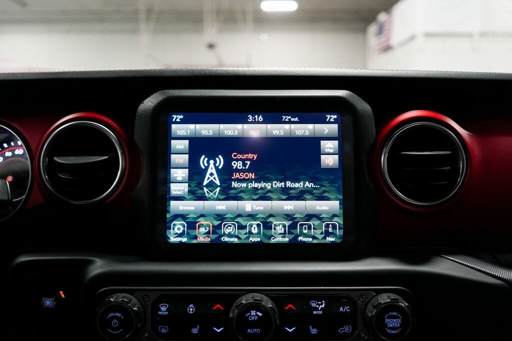 2018 Jeep Wrangler Unlimited Rubicon photo 21