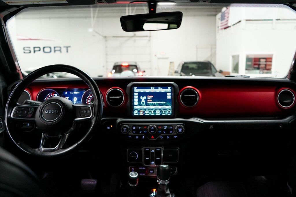 2018 Jeep Wrangler Unlimited Rubicon photo 12