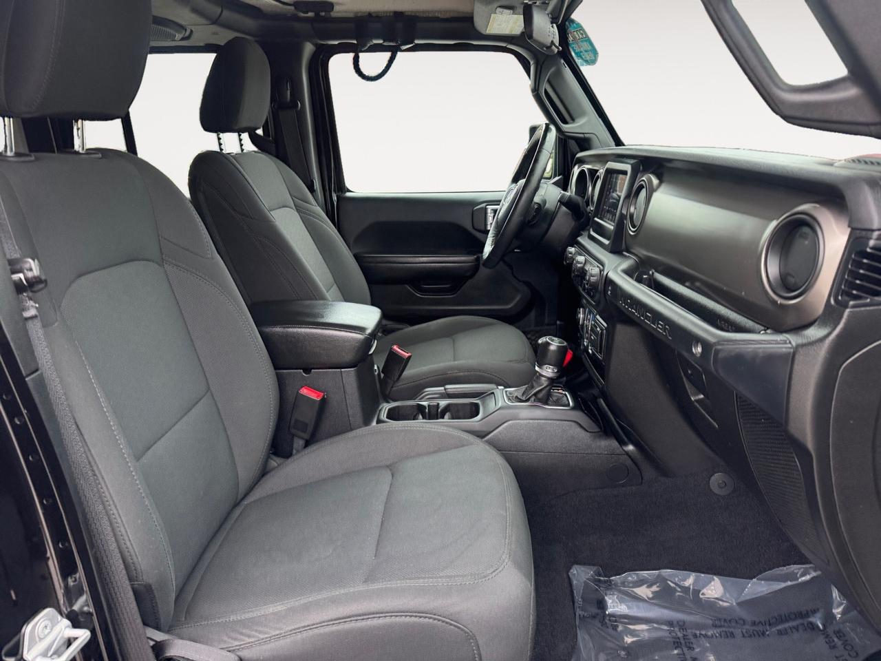 2018 Jeep Wrangler Unlimited SPORT S, 4X4, LIFTED, RUNNING BOARDS, APPLE CAR PLAY,, HEATED SEATS, HEATED STEERING WHEEL, REMOTE START, KEYLESS START, CLEAN CARFAX, THE DEAL YOU HAVE BEEN WAITING FOR IS RIGHT HERE!!! Norfolk VA