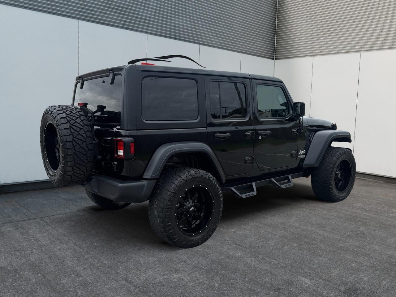 2018 Jeep Wrangler Unlimited SPORT S, 4X4, LIFTED, RUNNING BOARDS, APPLE CAR PLAY,, HEATED SEATS, HEATED STEERING WHEEL, REMOTE START, KEYLESS START, CLEAN CARFAX, THE DEAL YOU HAVE BEEN WAITING FOR IS RIGHT HERE!!! Norfolk VA