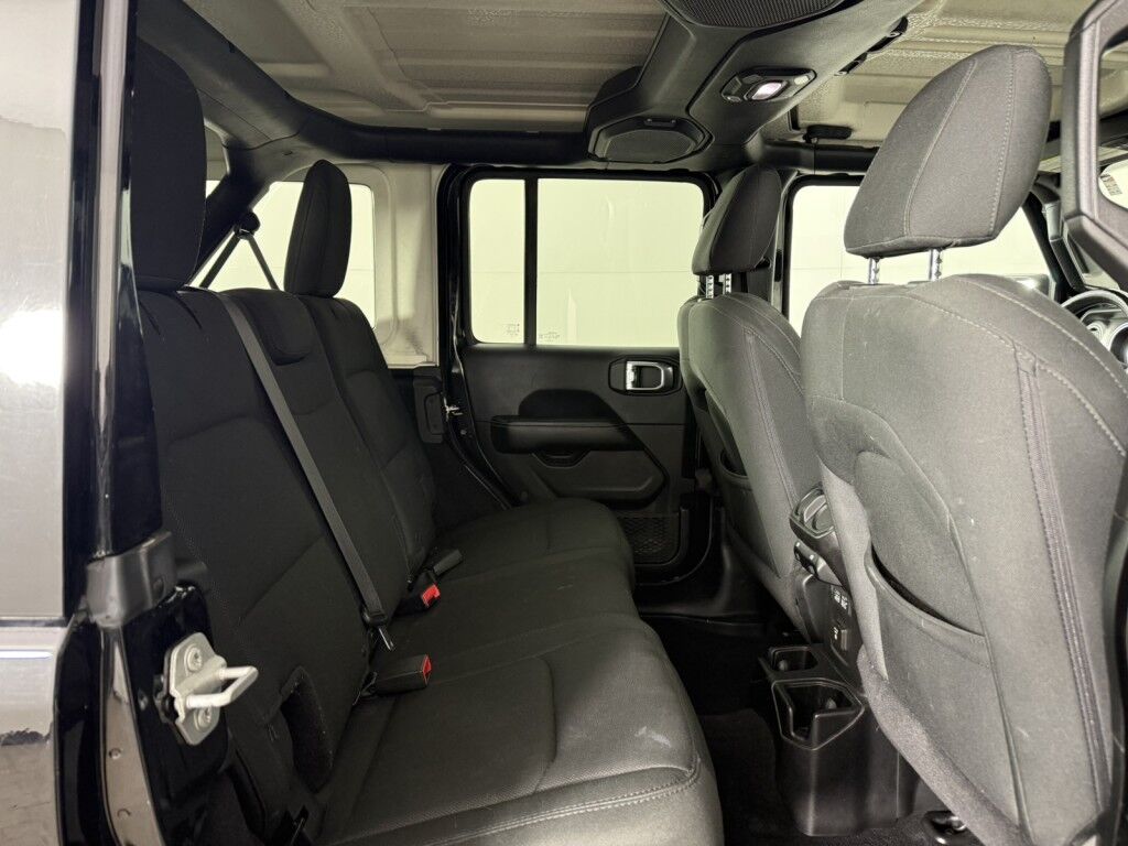 2018 Jeep Wrangler Unlimited Sahara 4X4 3.6L V6 w/Hard Top Maumee OH