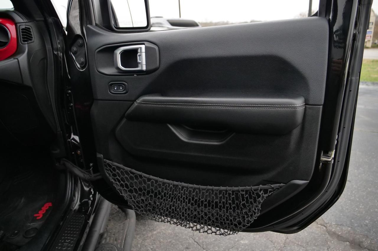 2018 Jeep Wrangler Unlimited Sahara 4X4 / Cold Weather Group / Leather Seats! Lincolnton NC