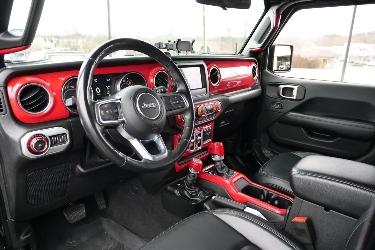 2018 Jeep Wrangler Unlimited Sahara 4X4 / Cold Weather Group / Leather Seats! Lincolnton NC