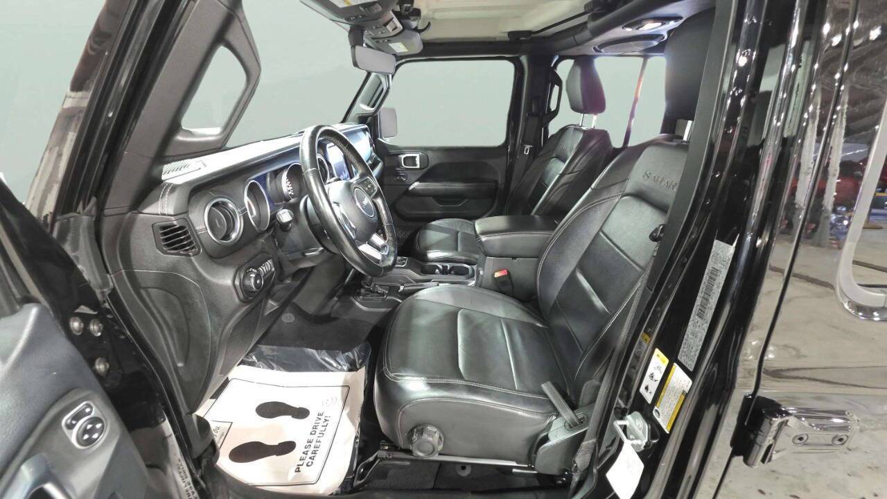 2018 Jeep Wrangler Unlimited Sahara 4x4 4dr SUV (midyear release) Chesterfield MI