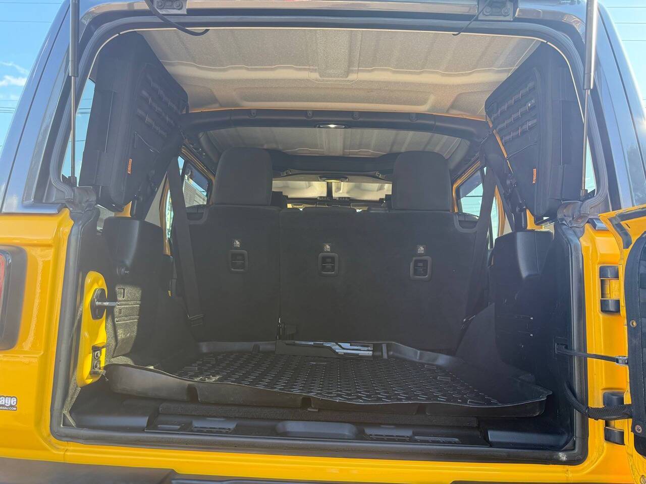 2018 Jeep Wrangler Unlimited Sahara 4x4 4dr SUV (midyear release) Edison NJ