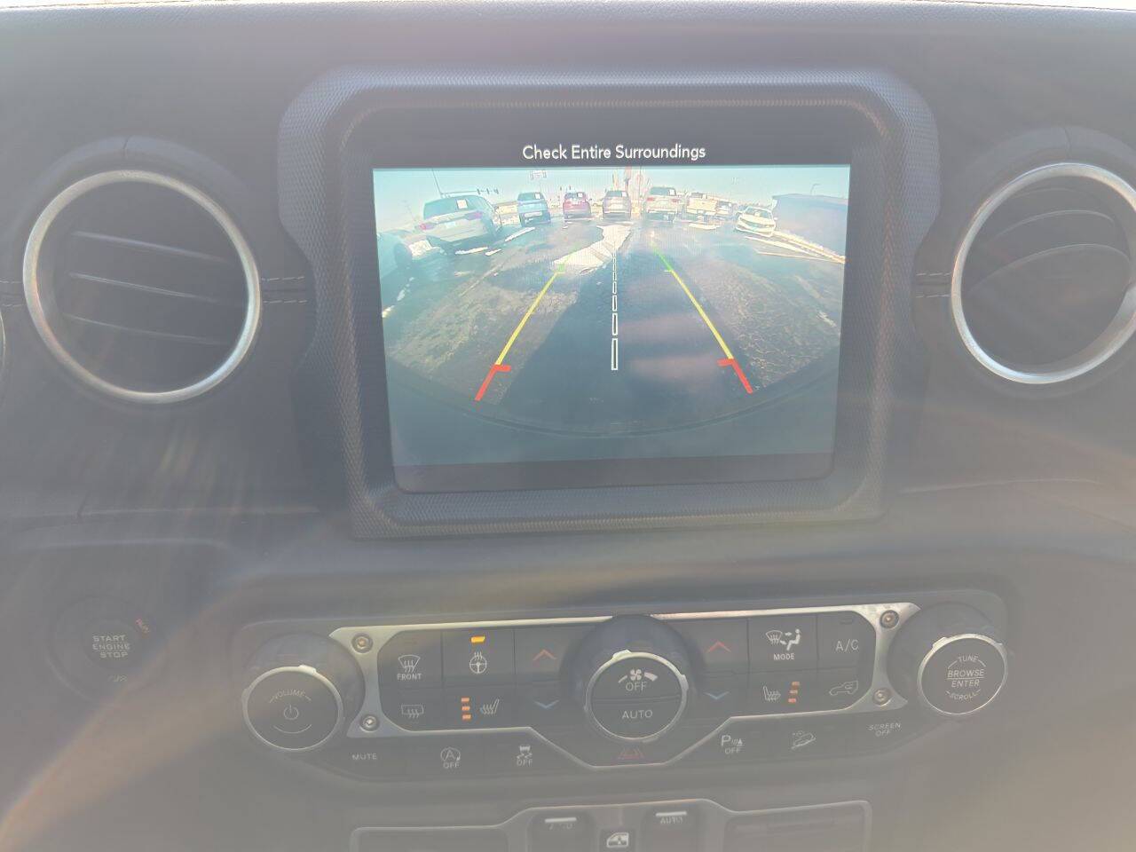 2018 Jeep Wrangler Unlimited Sahara 4x4 4dr SUV (midyear release) Eldridge IA