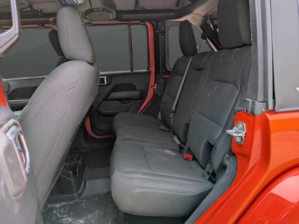 2018 Jeep Wrangler Unlimited Sahara 4x4 4dr SUV (midyear release) Saint Augustine FL