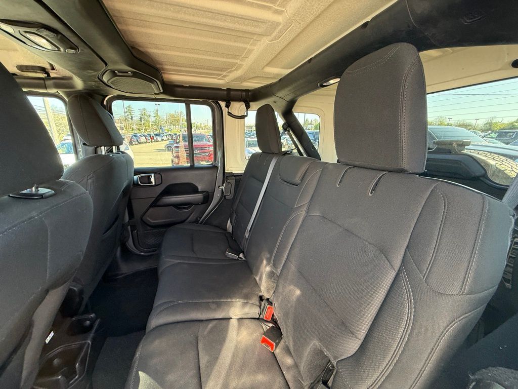 2018 Jeep Wrangler Unlimited Sahara Crestwood KY