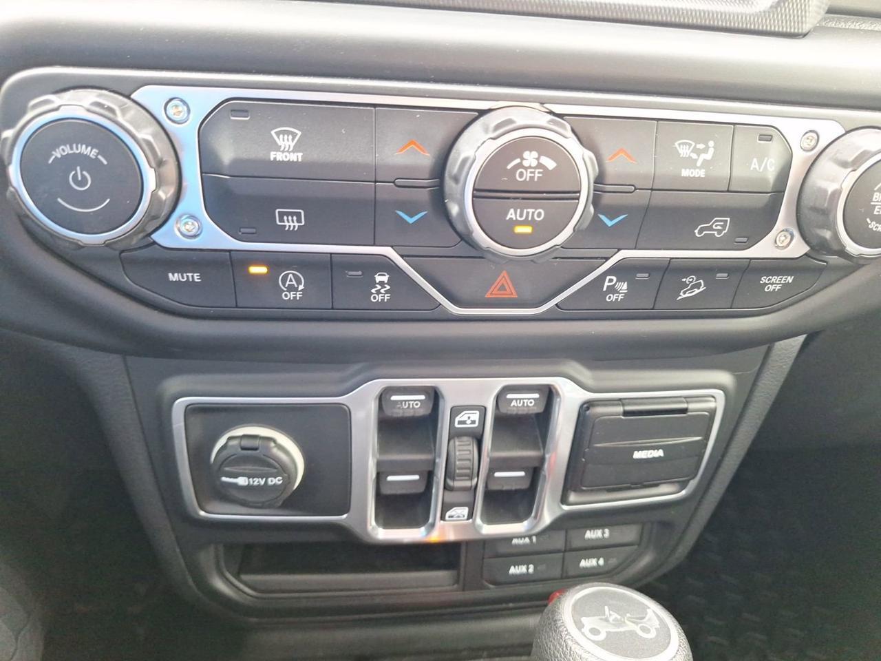 2018 Jeep Wrangler Unlimited Sahara Hurst TX