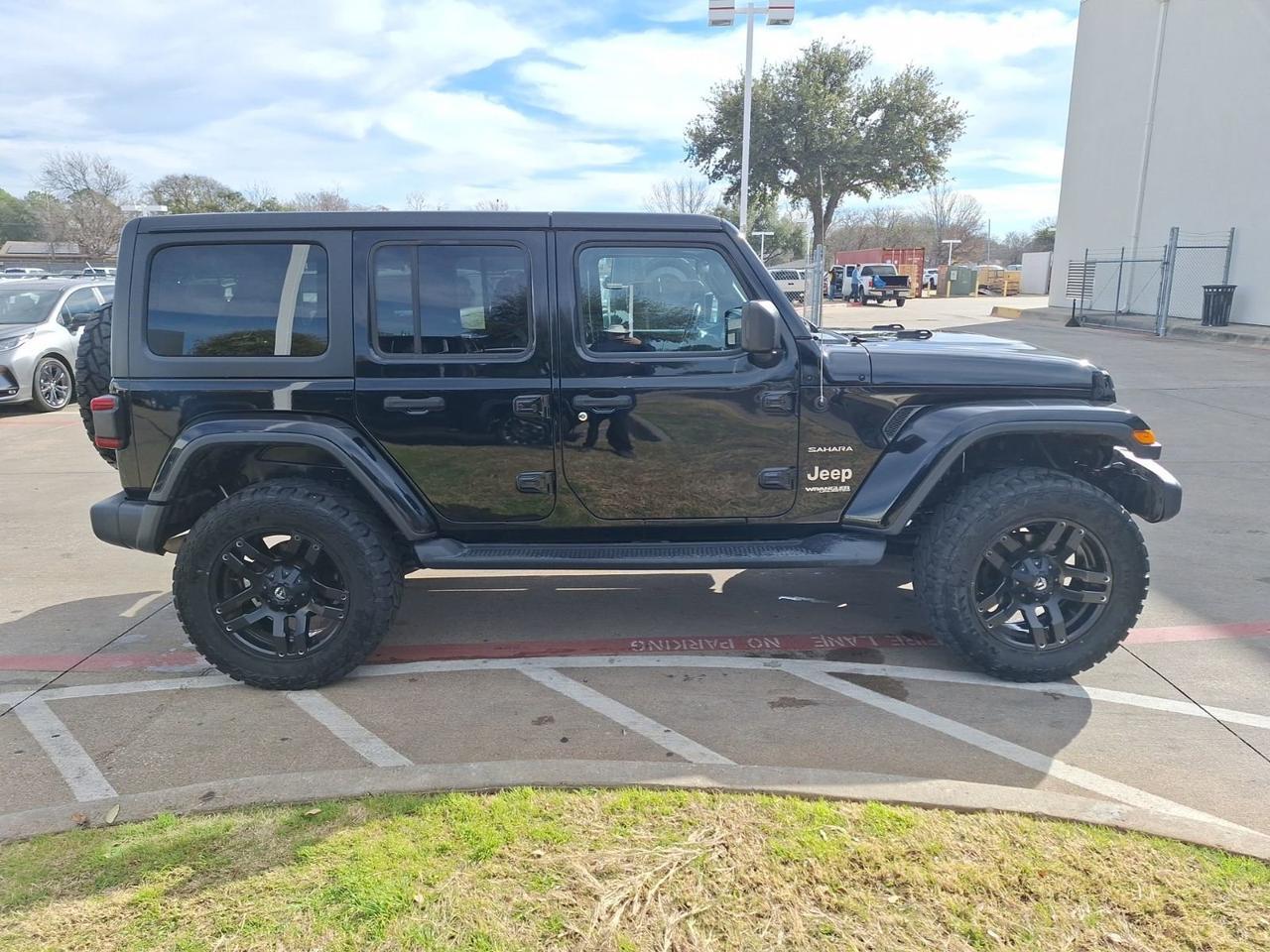2018 Jeep Wrangler Unlimited Sahara Hurst TX