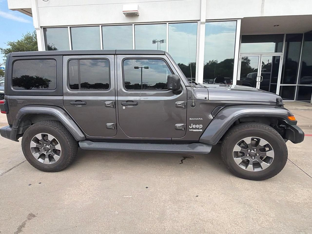 2018 Jeep Wrangler Unlimited Sahara Hurst TX