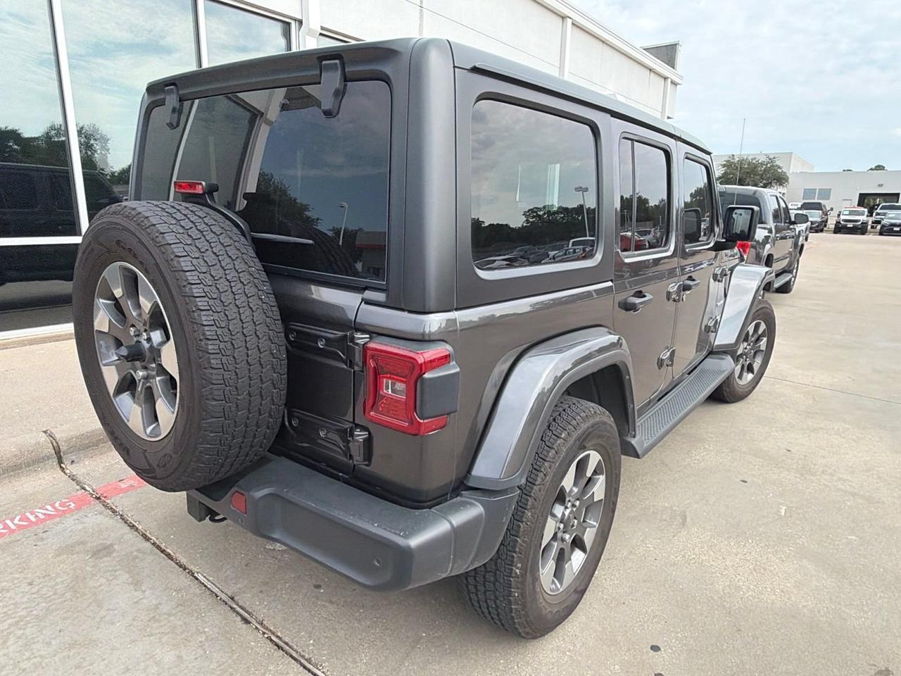2018 Jeep Wrangler Unlimited Sahara Hurst TX