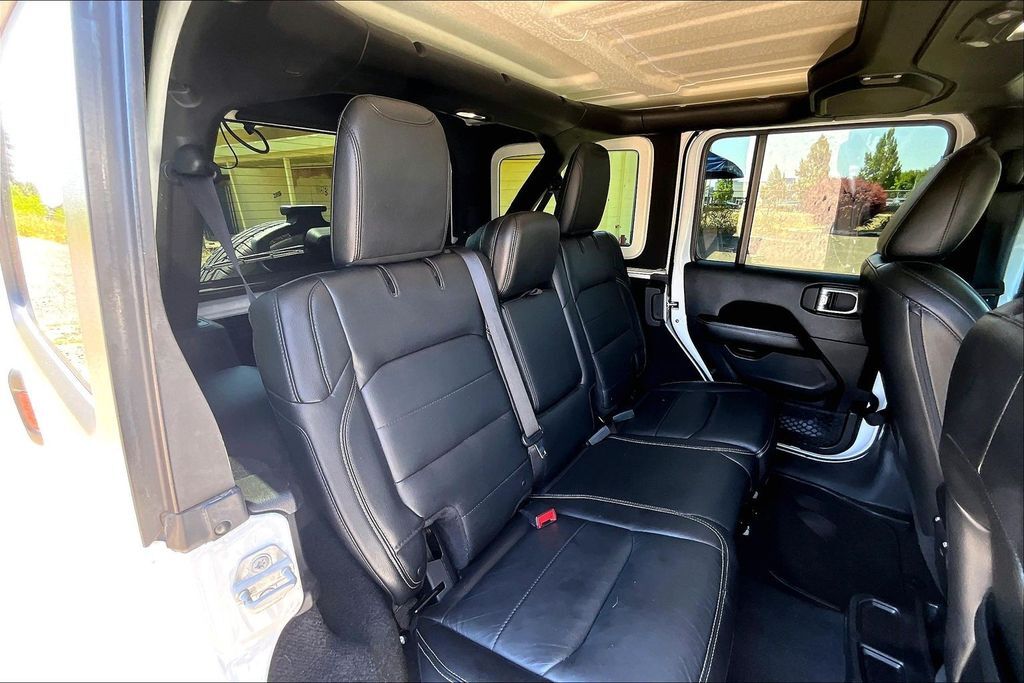 2018 Jeep Wrangler Unlimited Sahara OR