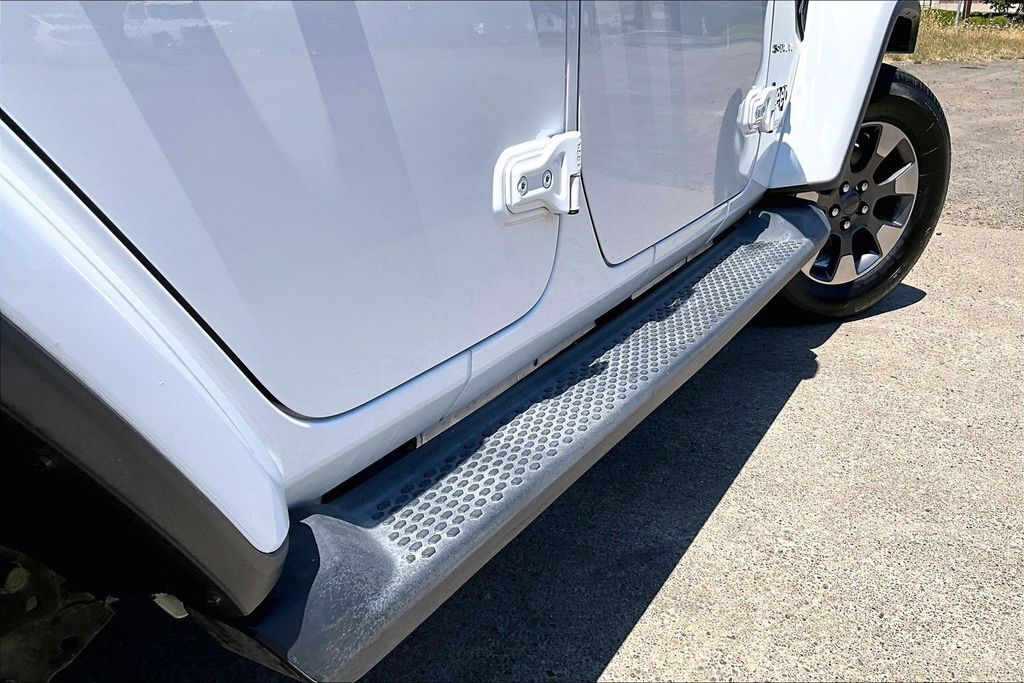 2018 Jeep Wrangler Unlimited Sahara OR