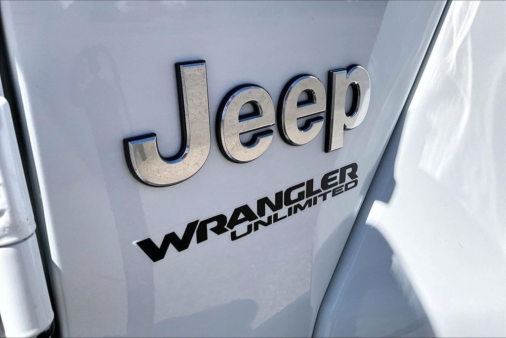 2018 Jeep Wrangler Unlimited Sahara OR