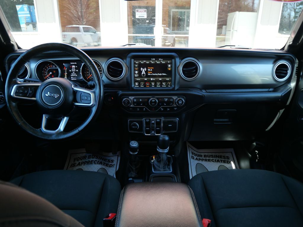 2018 Jeep Wrangler Unlimited Sahara Mt Pleasant MI