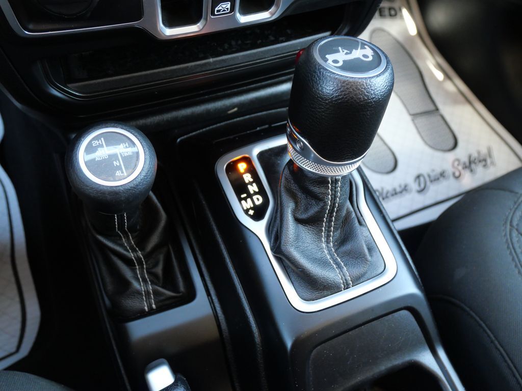 2018 Jeep Wrangler Unlimited Sahara Mt Pleasant MI