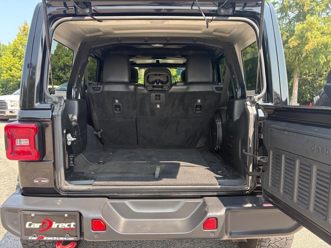2018 Jeep Wrangler Unlimited Sahara, RUNNING BOARDS, CUSTOM FUEL WHEELS, BACKUP CAMERA, PARKING SENSORS, AUTO START/STOP, HEATED STEERING WHEEL & SEATS, BLIND SPOT ALERT, LANE KEEP ASSIST, APPLE CARPLAY/ANDROID AUTO, LOW MILES, CLEAN CARFAX, TAKE THIS WRANGLER ON THE ROAD! Virginia Beach VA