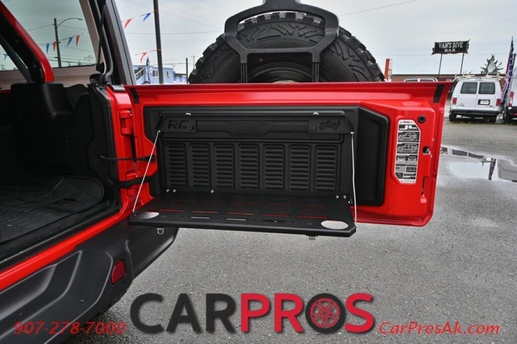 2018 Jeep Wrangler Unlimited Sport - 4X4 - Technology & Convenience Group - Active Safety Group - Auto Start - Hard Top - Back Up Camera - Apple CarPlay & Android Auto - Blind Spot Alert - Winch - Keyless Entry & Start - Tow Pkg Anchorage AK