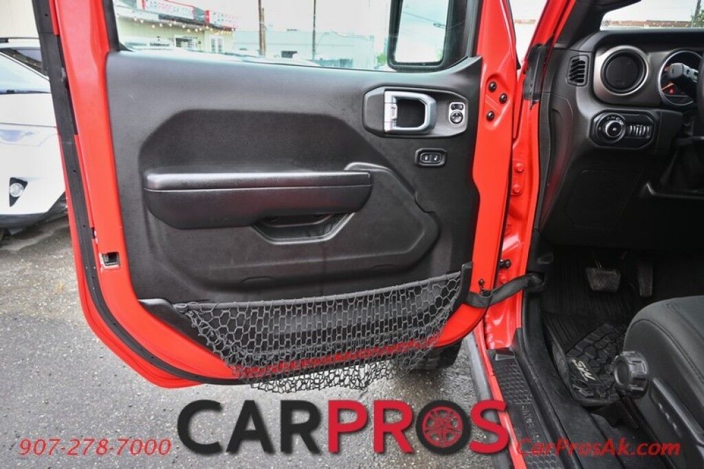 2018 Jeep Wrangler Unlimited Sport - 4X4 - Technology & Convenience Group - Active Safety Group - Auto Start - Hard Top - Back Up Camera - Apple CarPlay & Android Auto - Blind Spot Alert - Winch - Keyless Entry & Start - Tow Pkg Anchorage AK