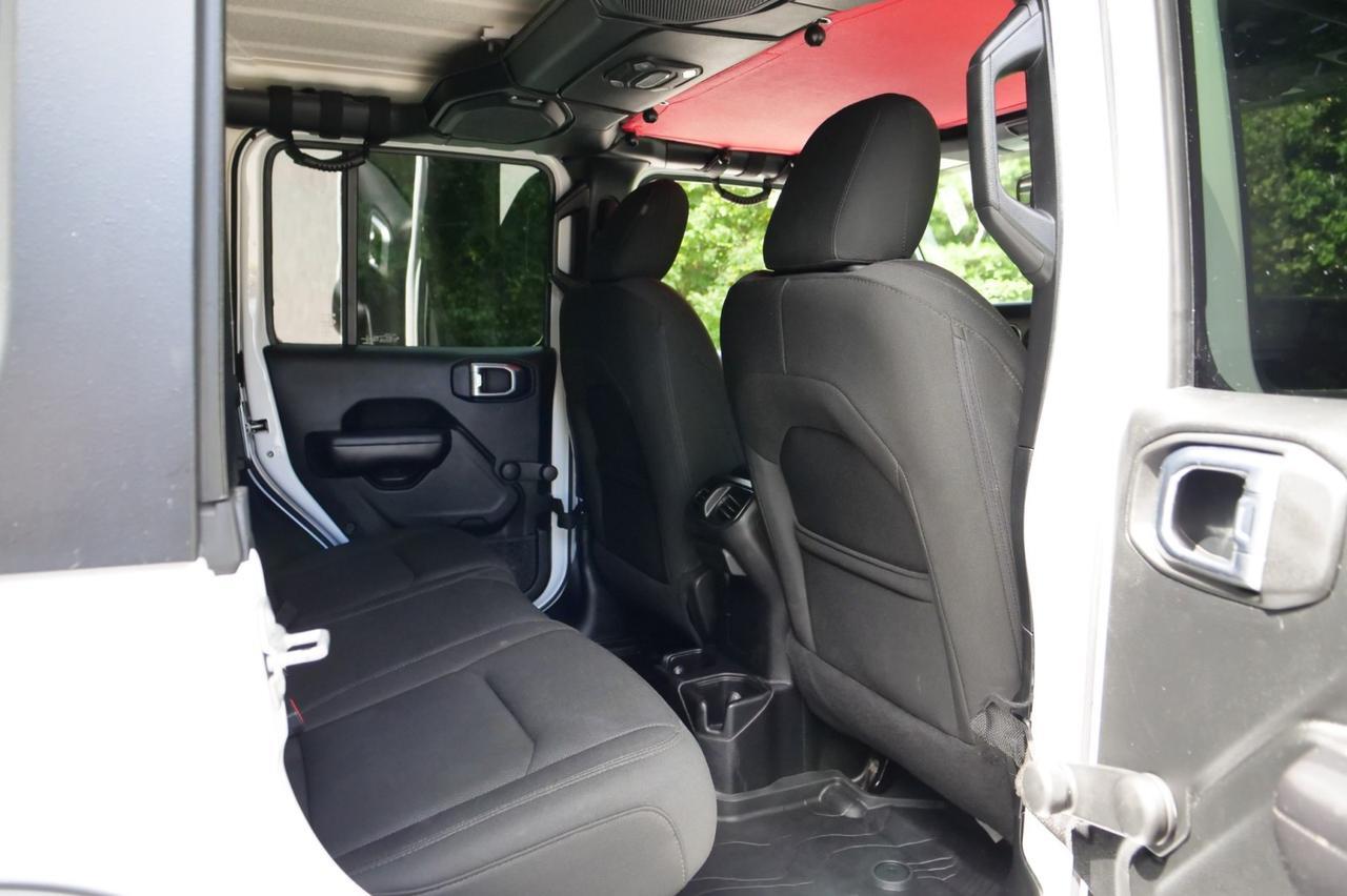 2018 Jeep Wrangler Unlimited Sport 4X4 / UPGRADES / Manual / 3.6L V6! Lincolnton NC