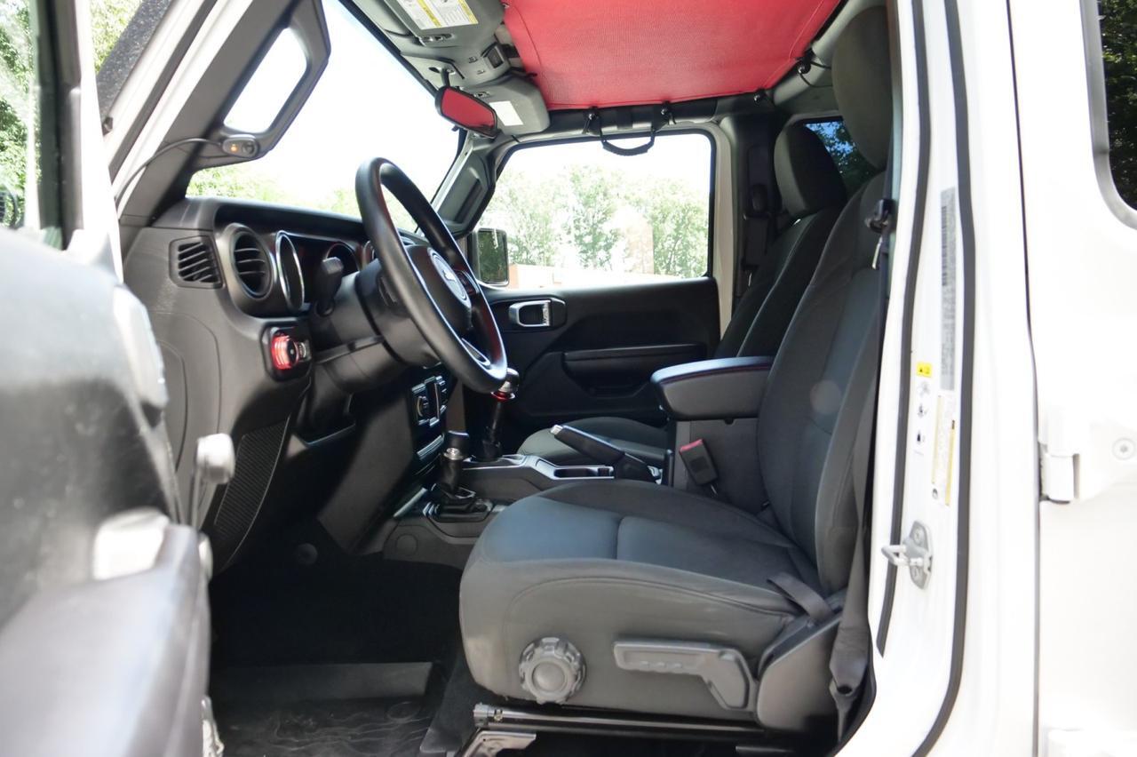 2018 Jeep Wrangler Unlimited Sport 4X4 / UPGRADES / Manual / 3.6L V6! Lincolnton NC