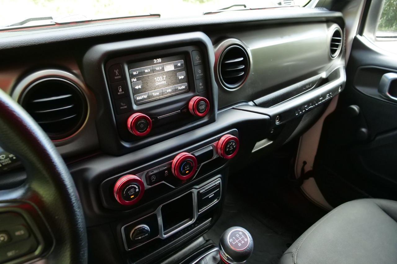 2018 Jeep Wrangler Unlimited Sport 4X4 / UPGRADES / Manual / 3.6L V6! Lincolnton NC