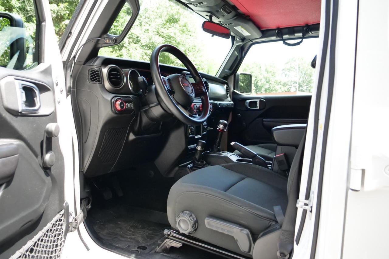 2018 Jeep Wrangler Unlimited Sport 4X4 / UPGRADES / Manual / 3.6L V6! Lincolnton NC