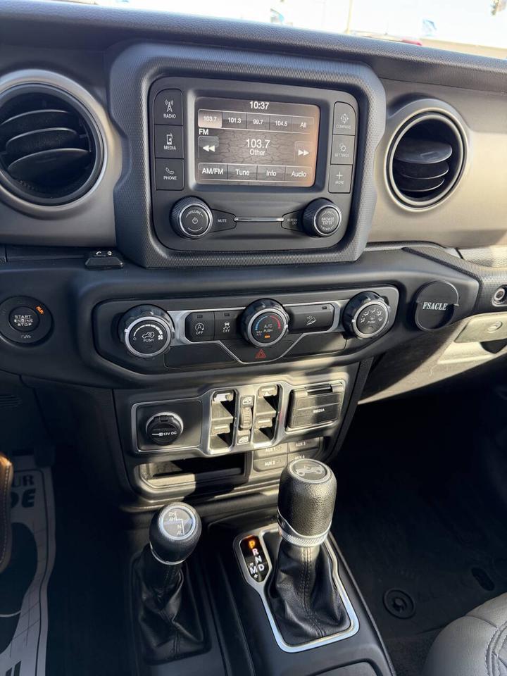 2018 Jeep Wrangler Unlimited Sport 4x4 4dr SUV (midyear release) Eldridge IA