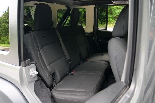 2018 Jeep Wrangler Unlimited Sport S 4x4 / Preferred Package / Safety Group / 36.L V6! High Point NC